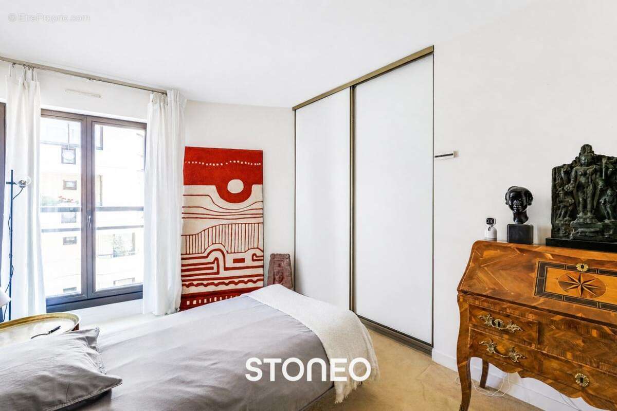 Appartement à LEVALLOIS-PERRET