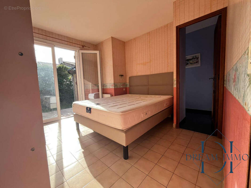 Maison à SOLLIES-PONT