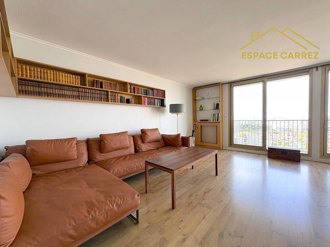 Appartement à LES LILAS