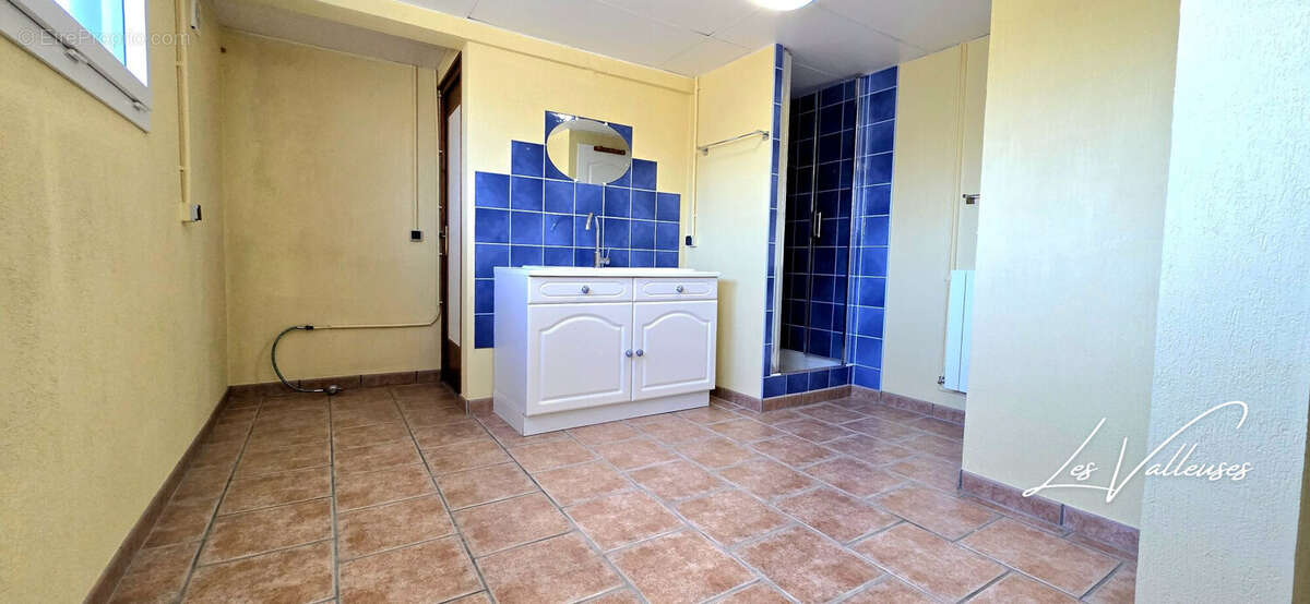 Maison à GREGES