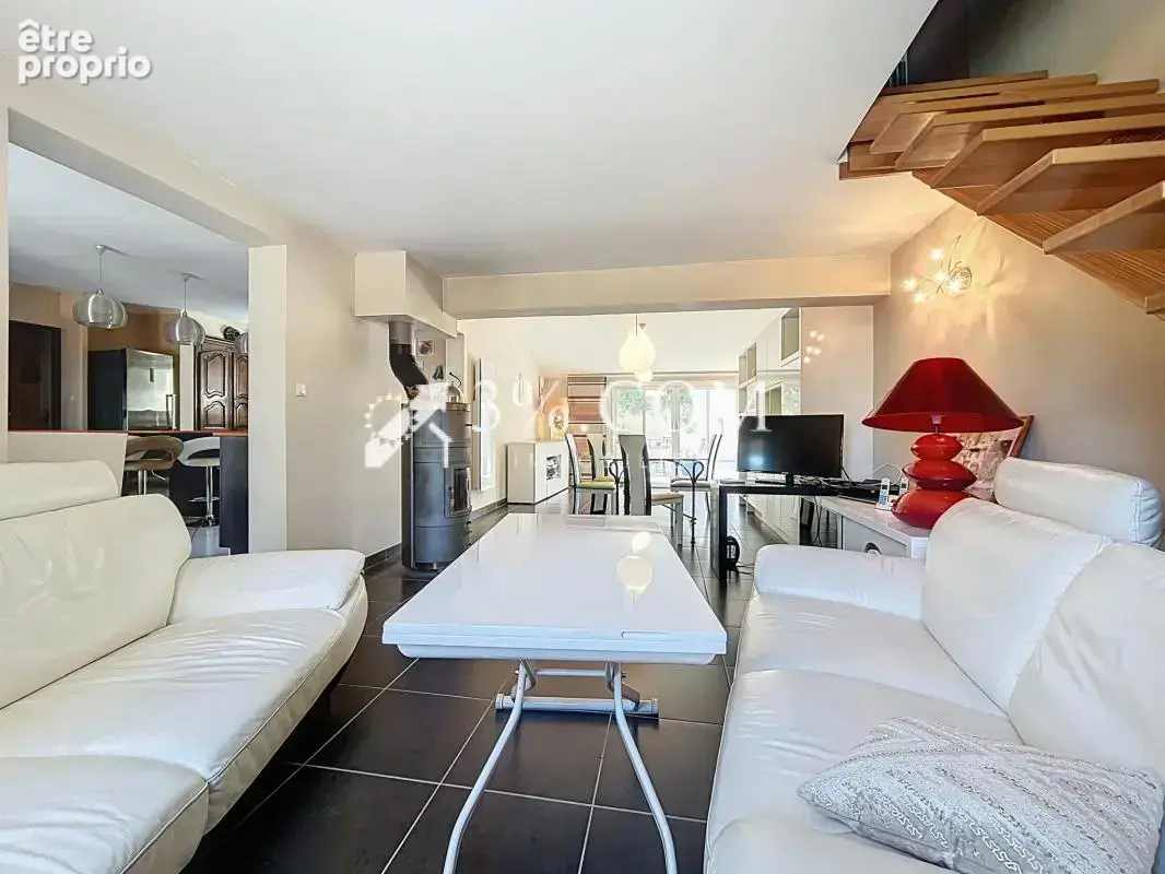 Très belle maison 200 m2 avec piscine sur parcelle de 3038 m - photo 10