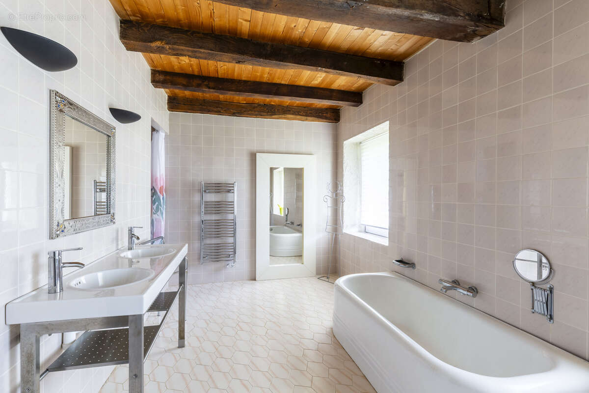 Maison à LE PONT-DE-BEAUVOISIN