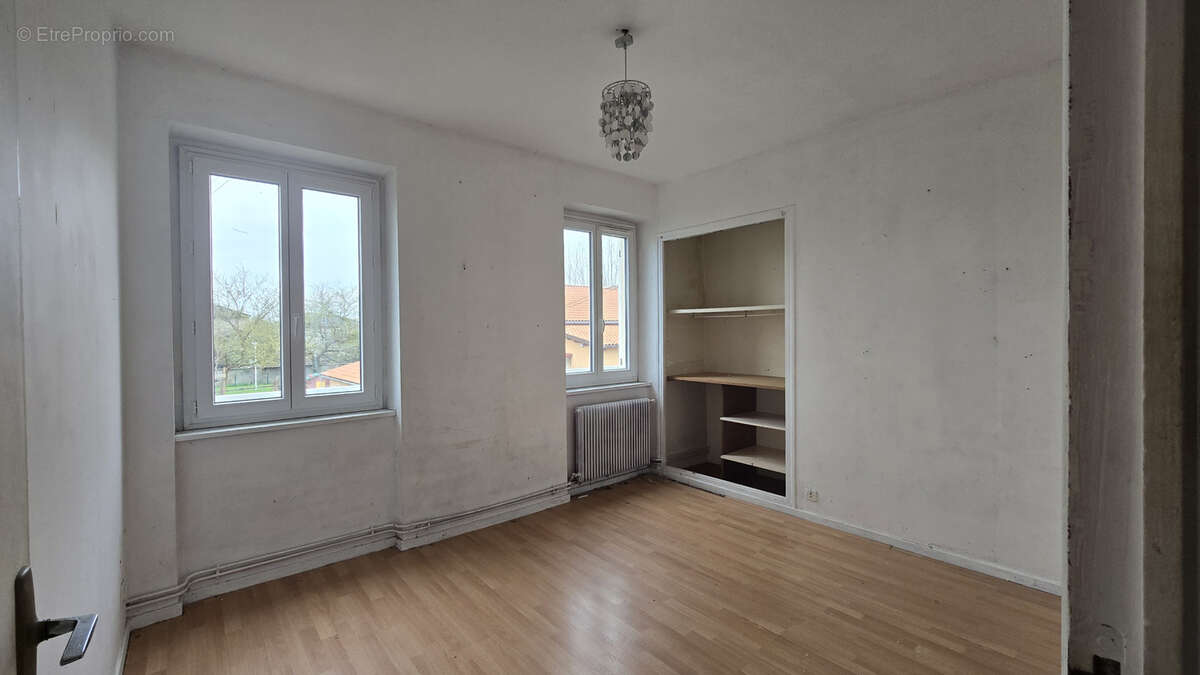 Appartement à GRIEGES