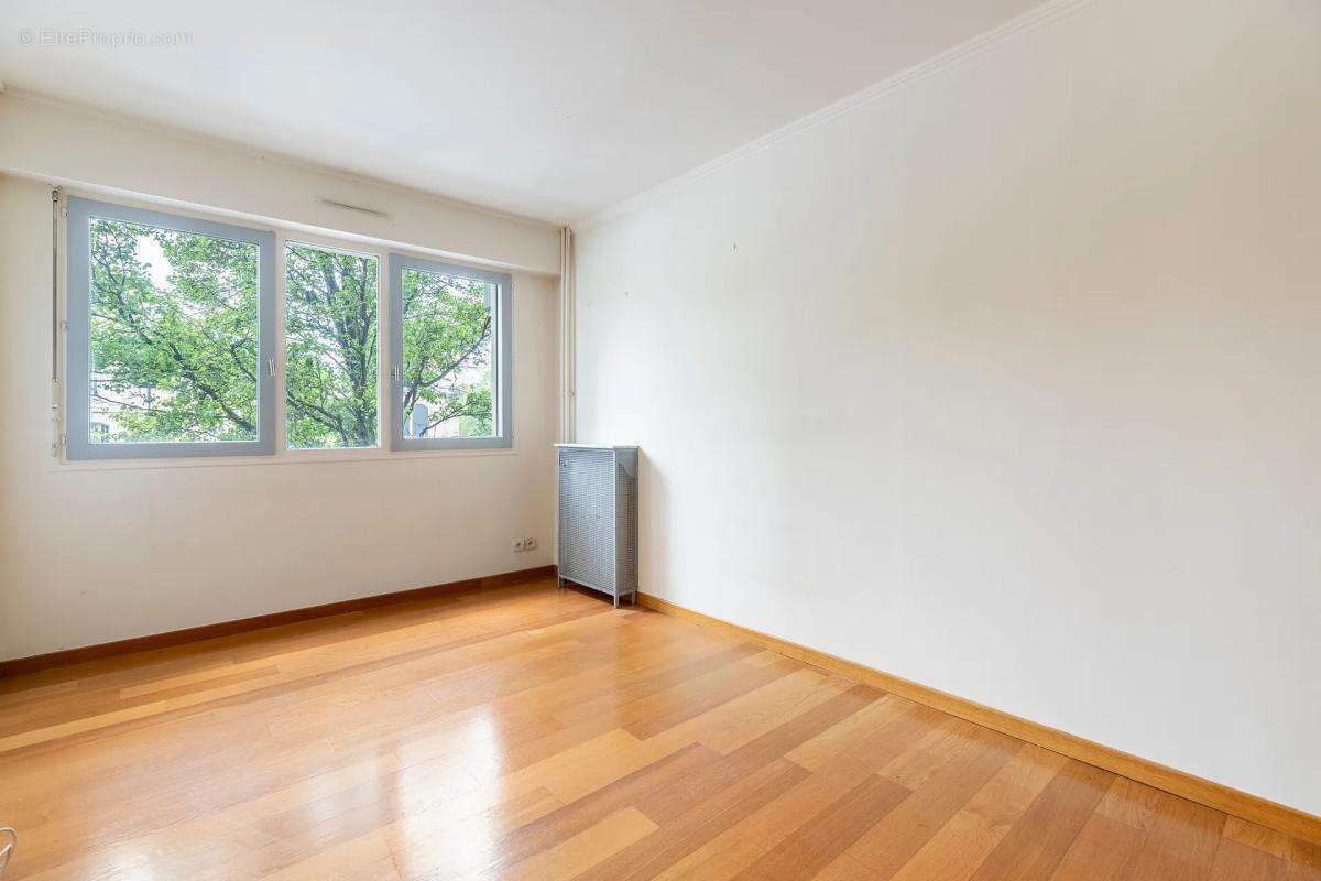 Appartement à PARIS-19E