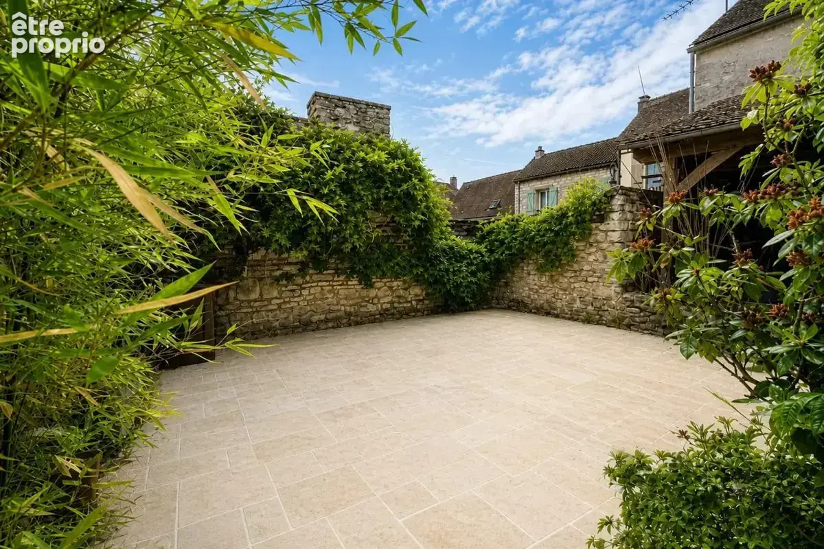 Maison de 7 pièces de 240 m² - photo 6