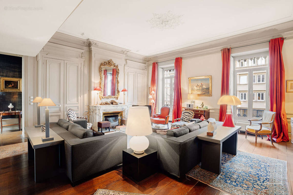 Appartement à LYON-6E