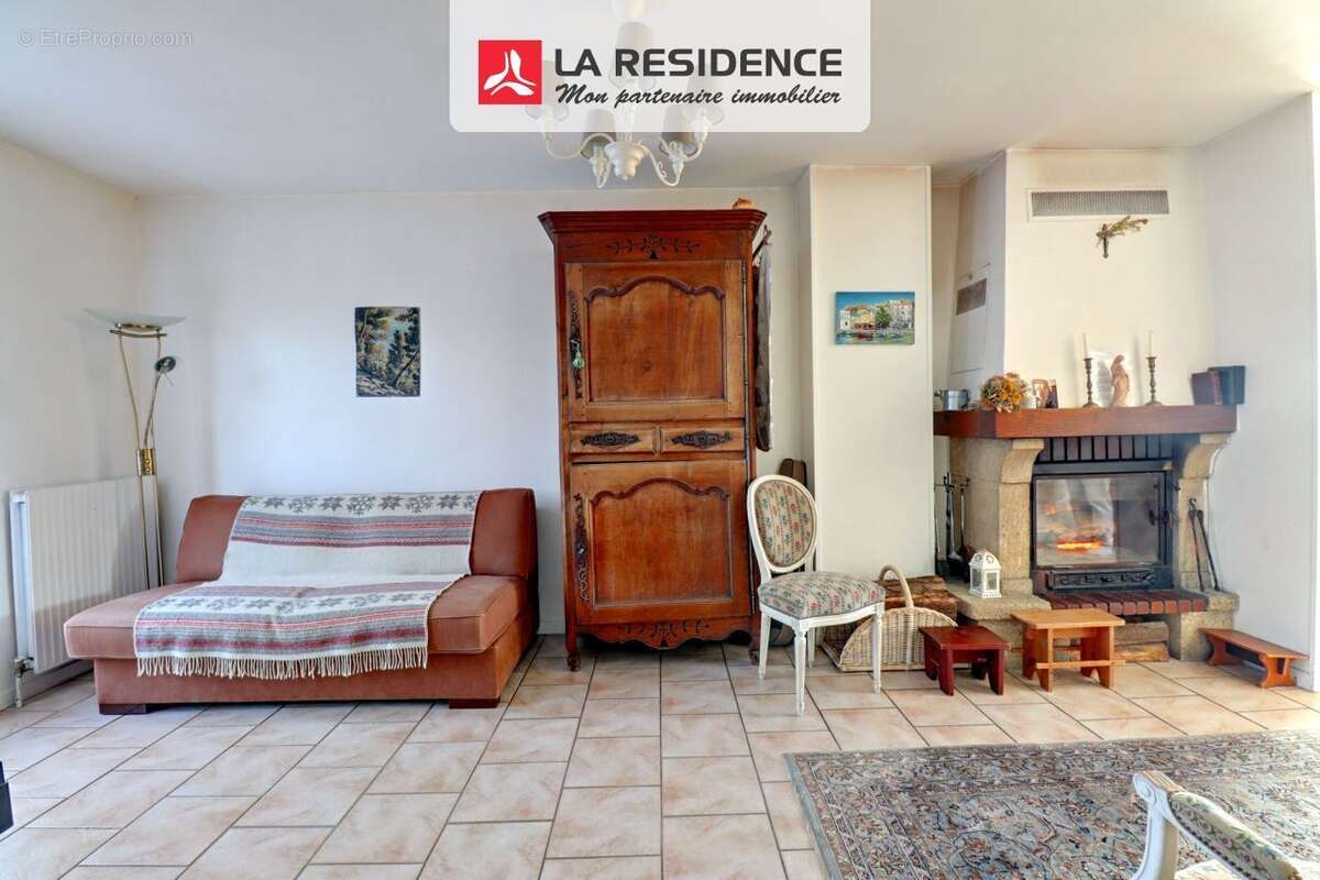 Maison à VILLIERS-SAINT-FREDERIC