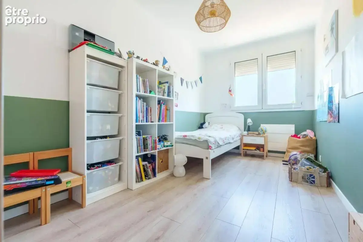 Référence : 7330-NZW - Appartement 4 pièces - balcons, dernier étage, vue dégagée - photo 8