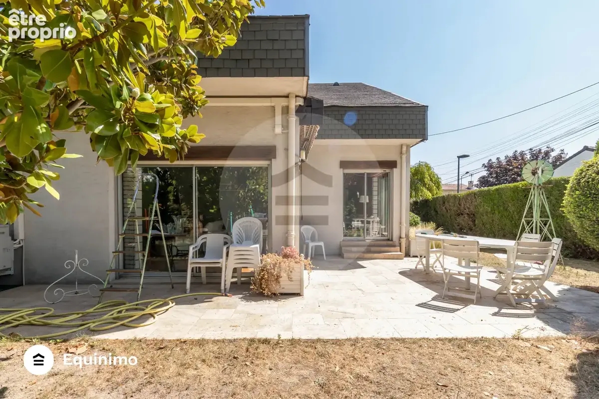 Maison d'architecte de 7 pièces 4 chambres de 160m2 à proximité de la gare de Houilles - Carrières-sur-Seine - photo 3