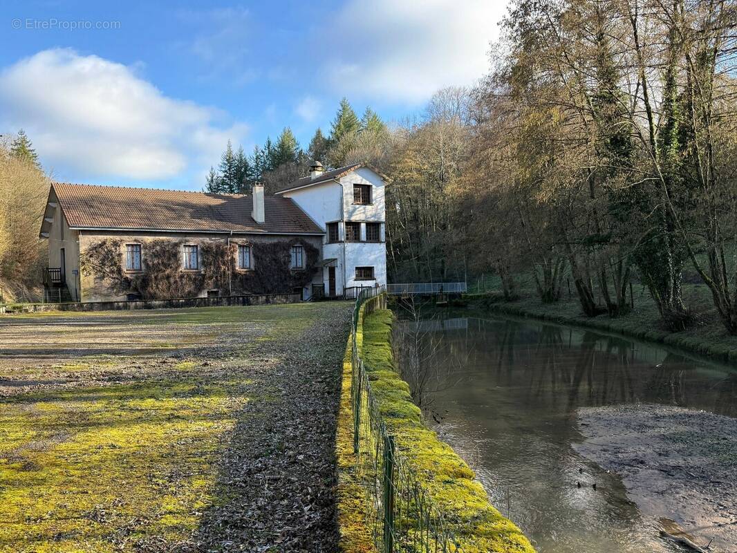 Autre à VIVIERS-LE-GRAS