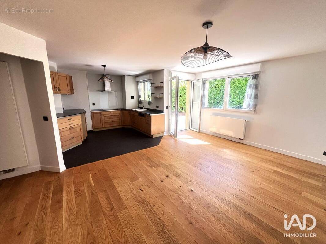 Appartement 82 m² à Poisy  - photo 1