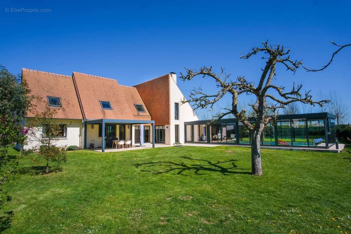 Maison à BIEVILLE-BEUVILLE