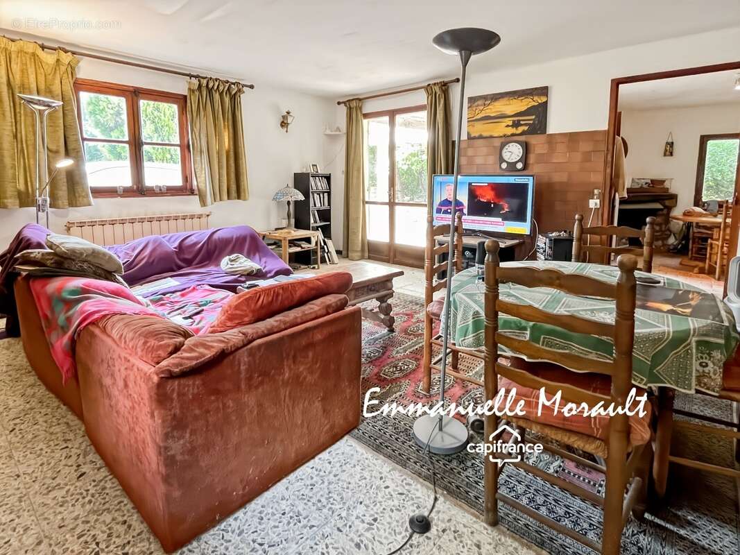 Maison de campagne à rénover 4 pièces BAGNOLS EN FORET (83) - photo 9