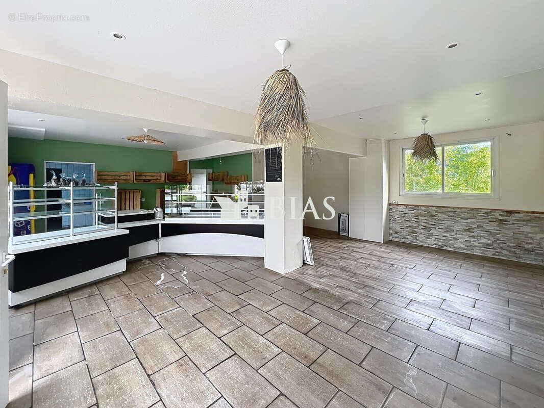Maison 179 m² à Nassandres  - photo 2