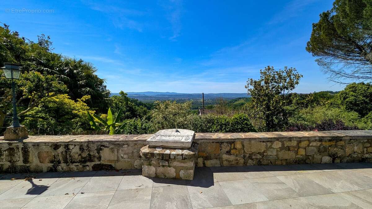Maison à BEAULIEU-SUR-DORDOGNE