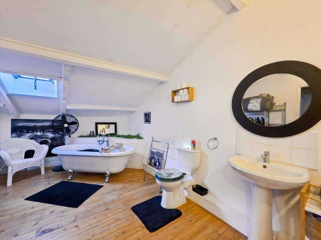 Maison à ROUFFIGNAC-DE-SIGOULES