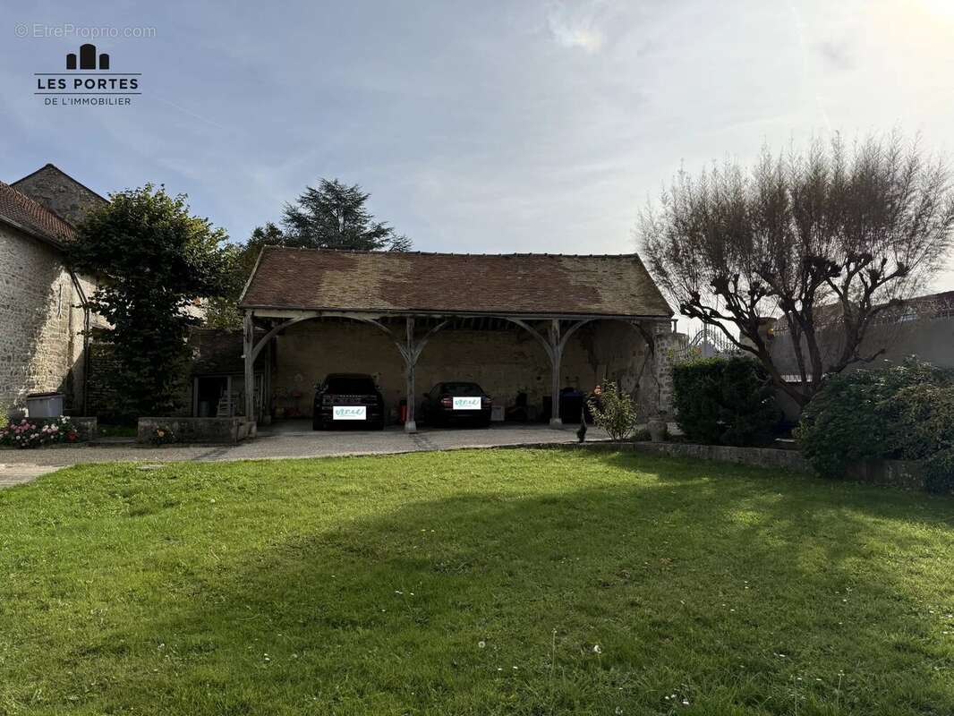 Maison à COURDIMANCHE-SUR-ESSONNE