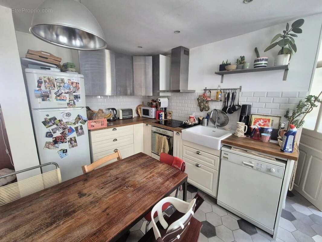 Appartement à PARIS-18E