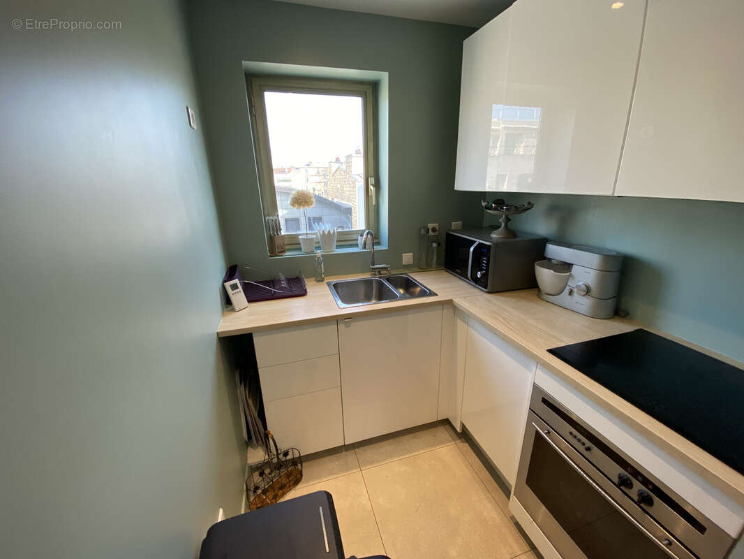 Appartement à LEVALLOIS-PERRET