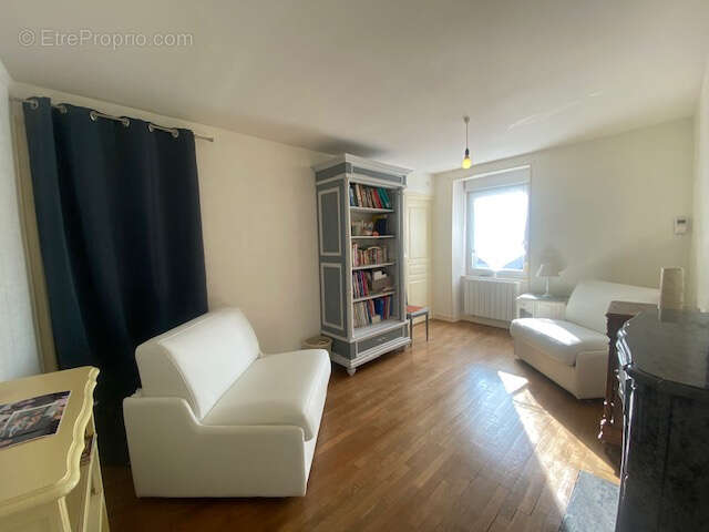 Proximite commerces, ecoles, colleges et pole medical - photo 13