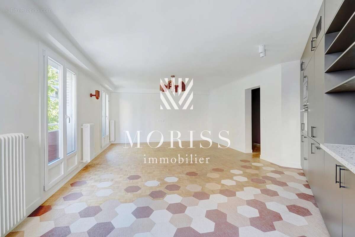 Appartement à PARIS-18E