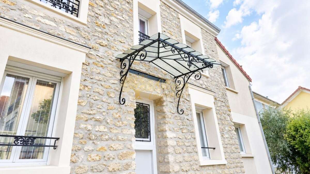 Pavillon 5 pieces - proche rer a et bdm - photo 13