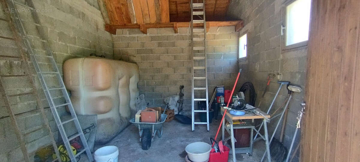 Maison au calme sur 5000 m2 de terrain - photo 10