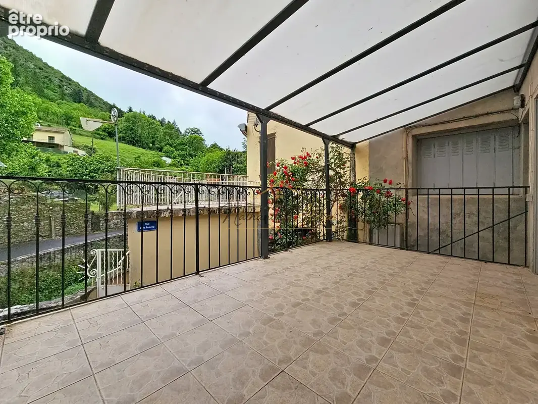 Maison avec garage et terrasse à rénover - photo 4