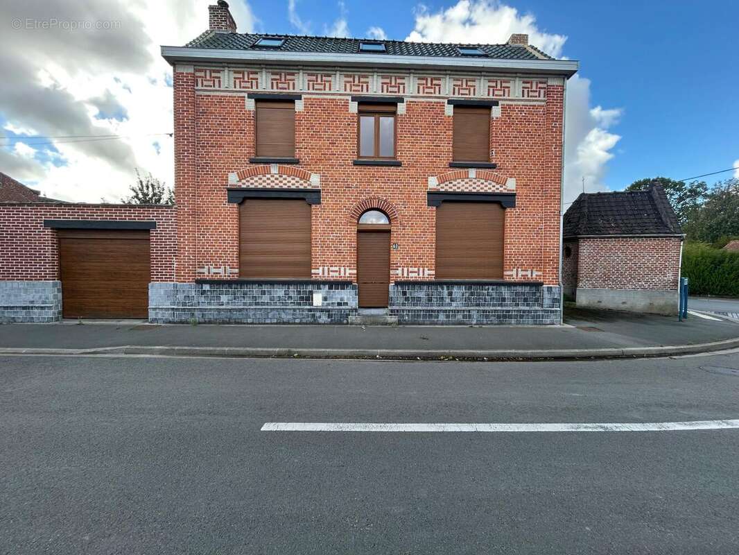 Photo 1 - Maison à GONDECOURT