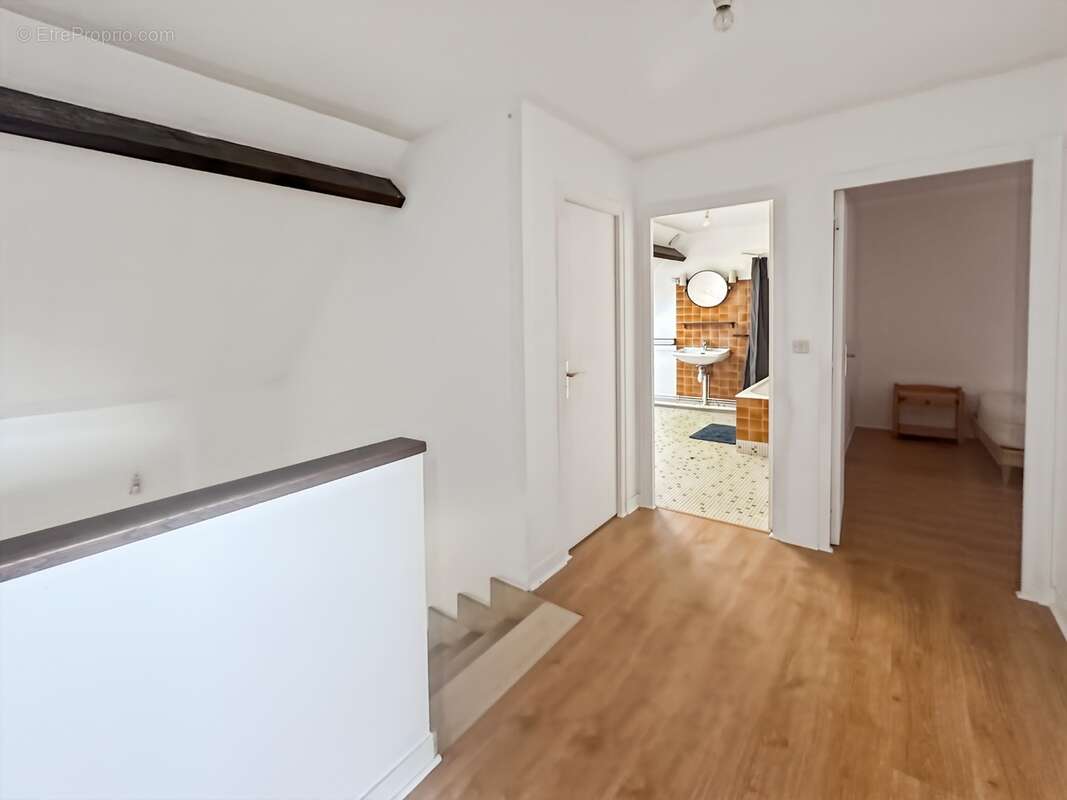 SOUPPES SUR LOING centre ville - Maison P5 de 122 m² - Terrain de 988 m² - photo 10