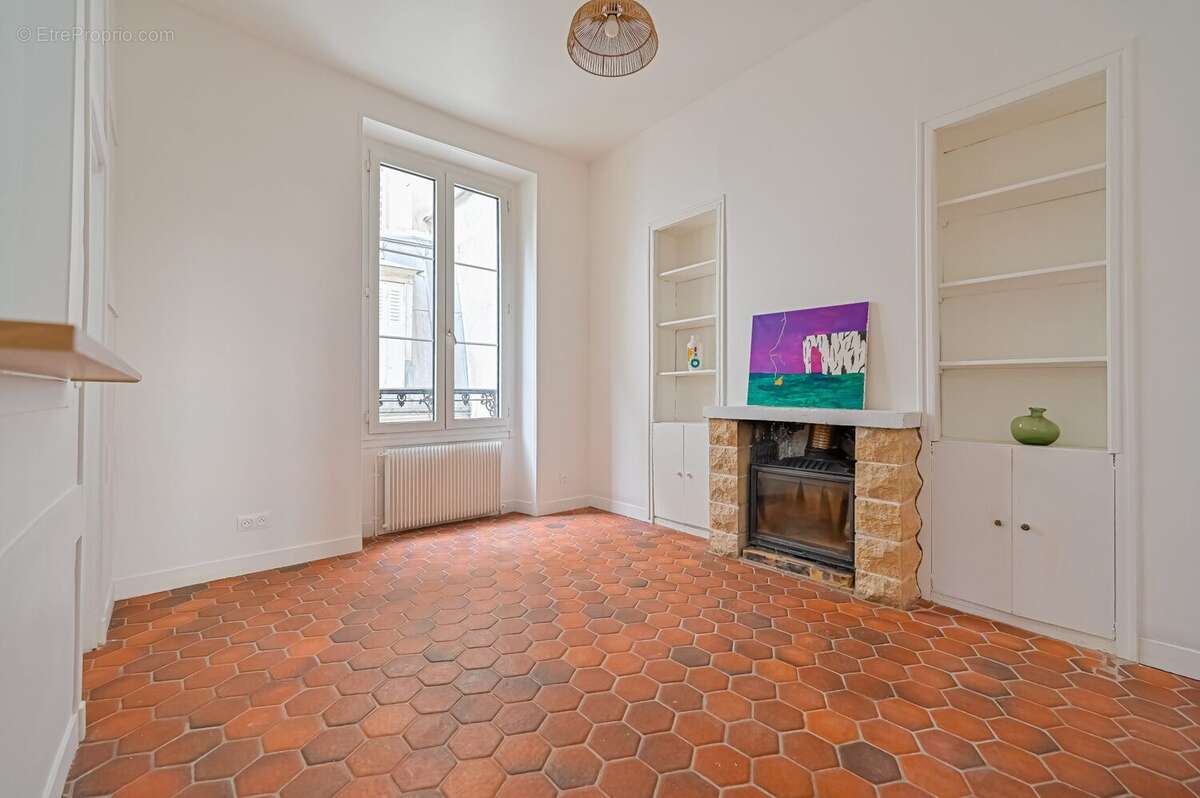 Appartement à PARIS-4E