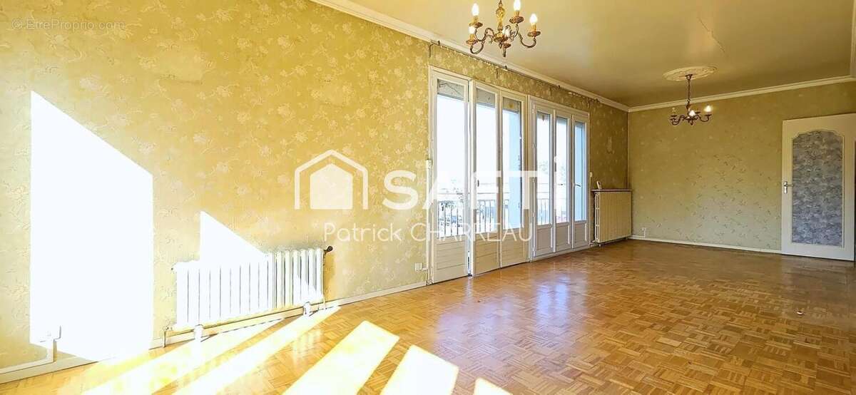 Photo 2 - Maison à SAINT-PANTALEON-DE-LARCHE