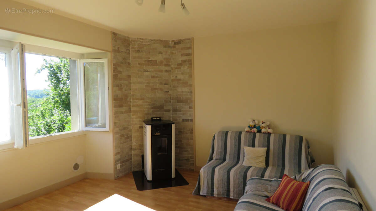 Maison à CORGNAC-SUR-L'ISLE