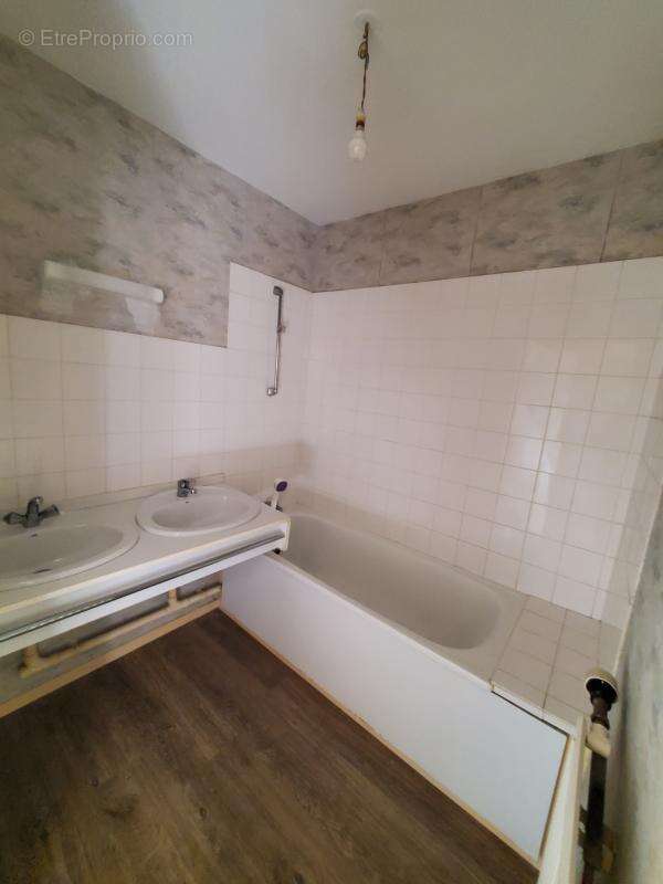 Bel appartement t3 bourg st herblain - balcon et parking en sous-sol - photo 3