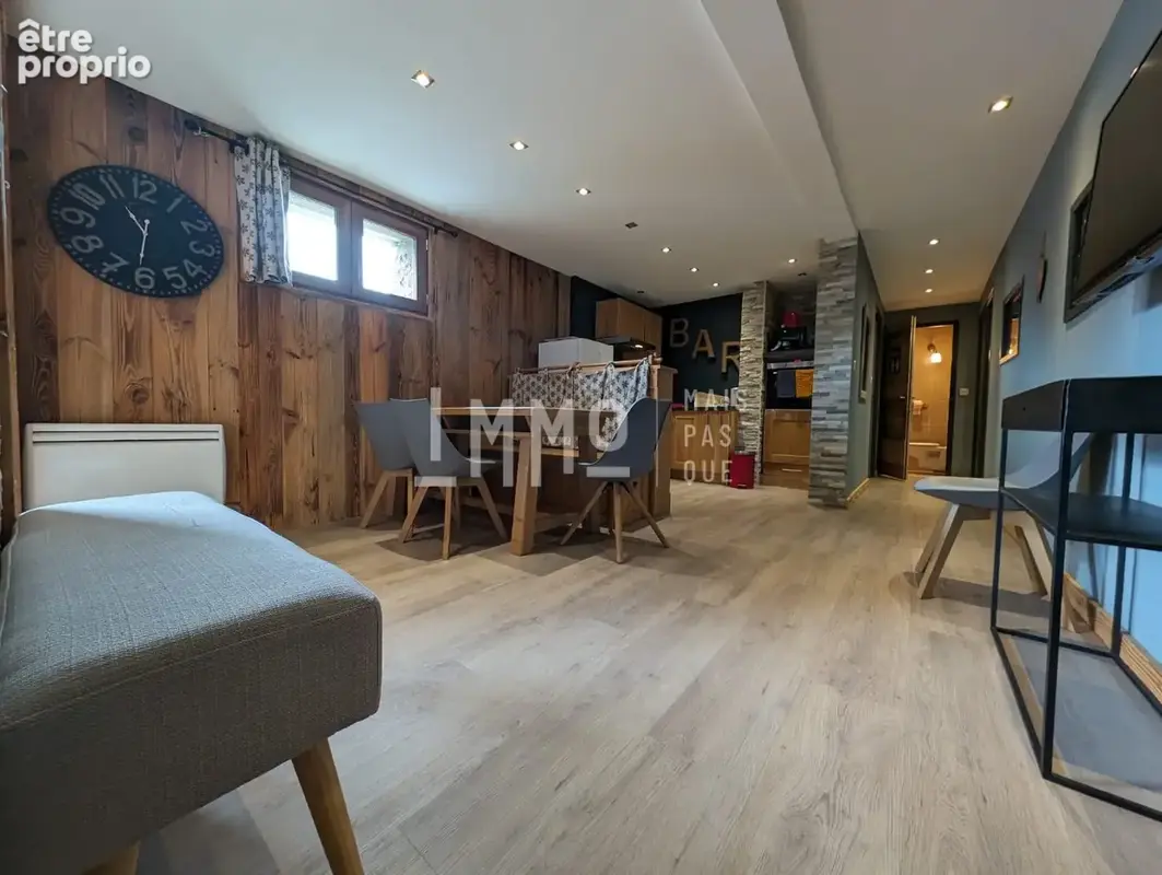 Appartement 5 pièces 73 m² à vendre à Peisey-Nancroix (73210) - photo 2
