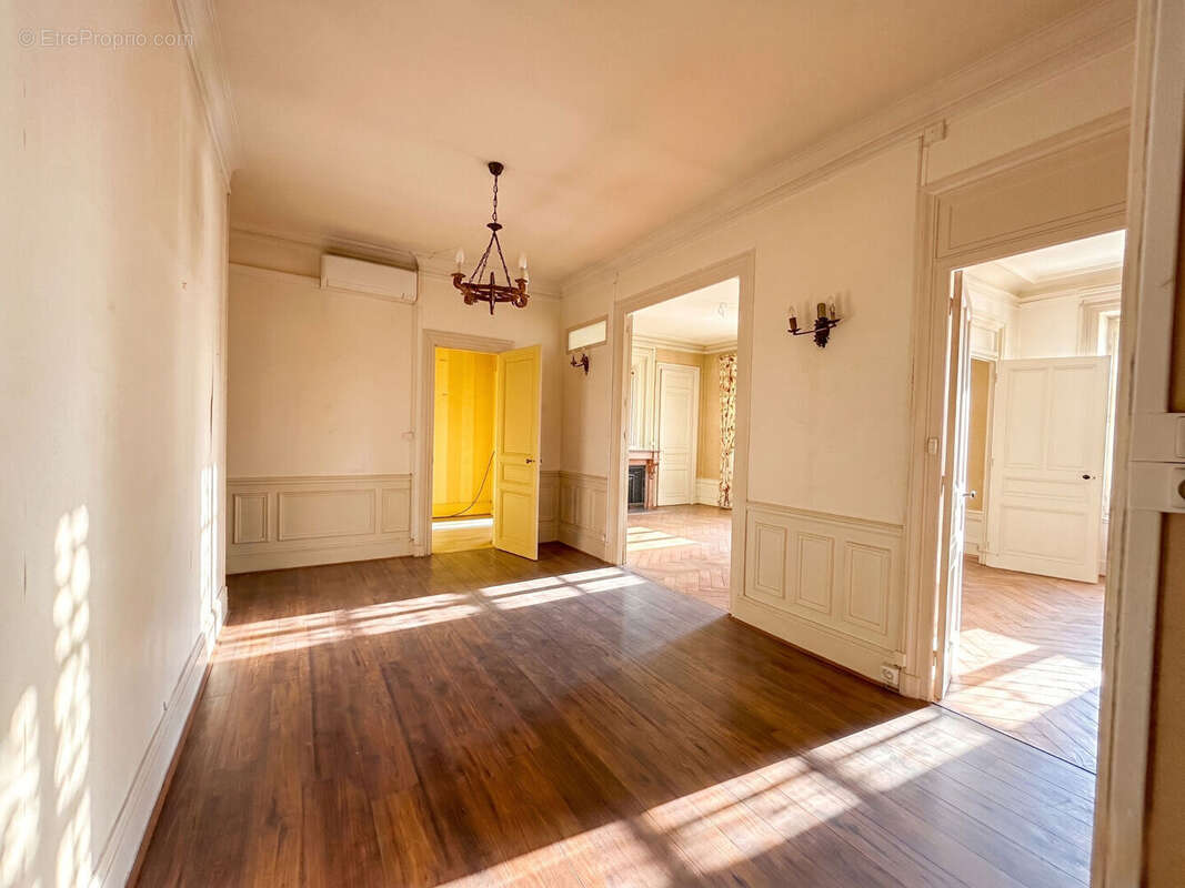 Appartement T3 de 79 m² - Secteur GAMBETTA - photo 8