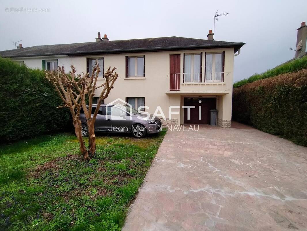 Photo 1 - Maison à AVOINE