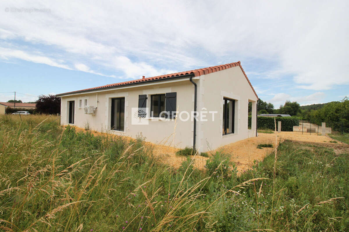 Maison Saint-pierre-de-cÔle 4 pièce(s) 110 m2 - photo 16