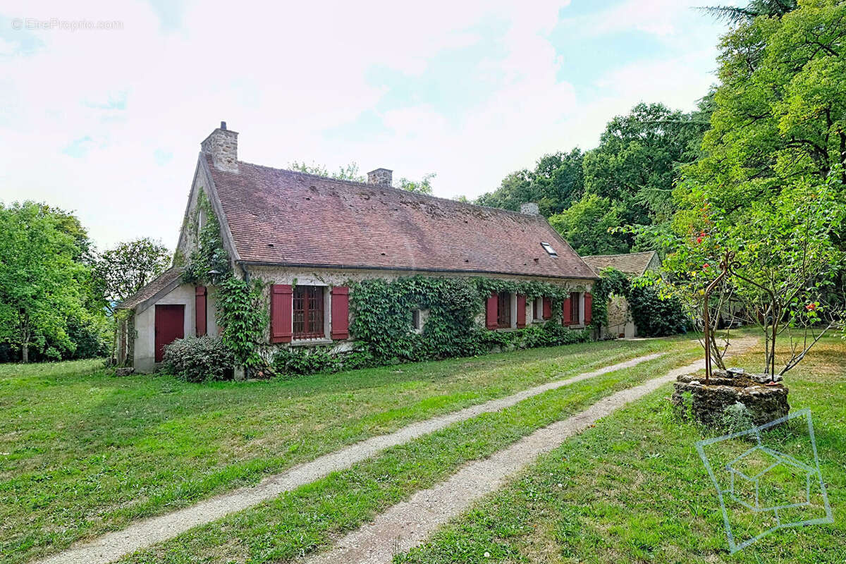 Maison à SAINT-FORGET