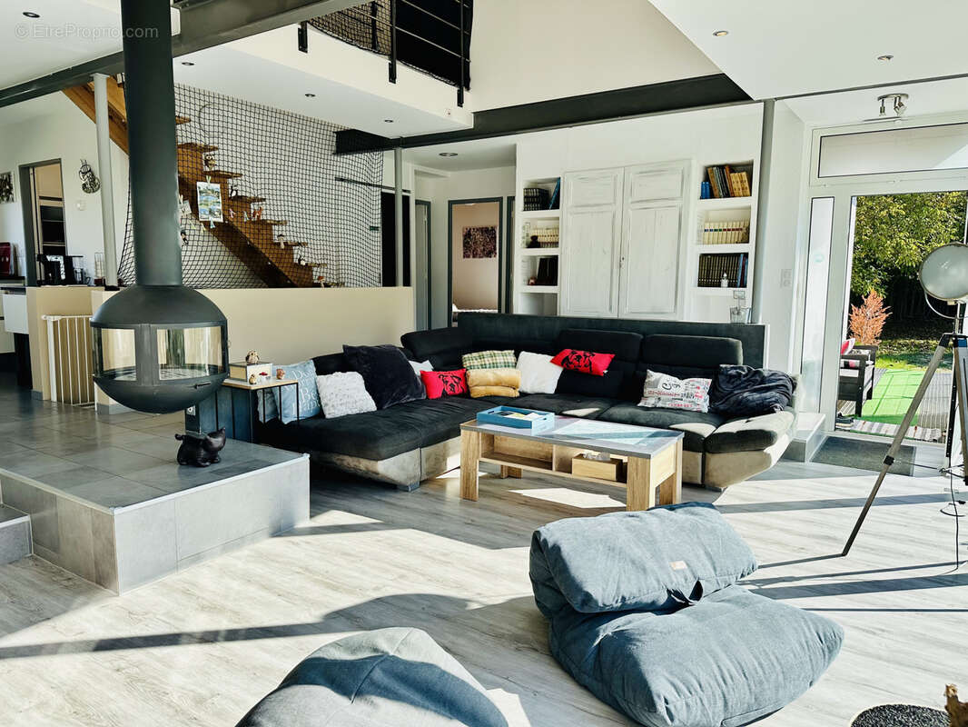 Maison à SALVAGNAC-CAJARC