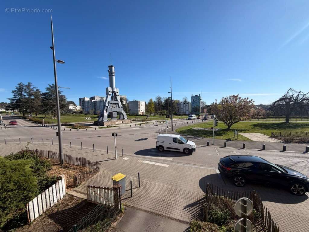 Appartement à TORCY