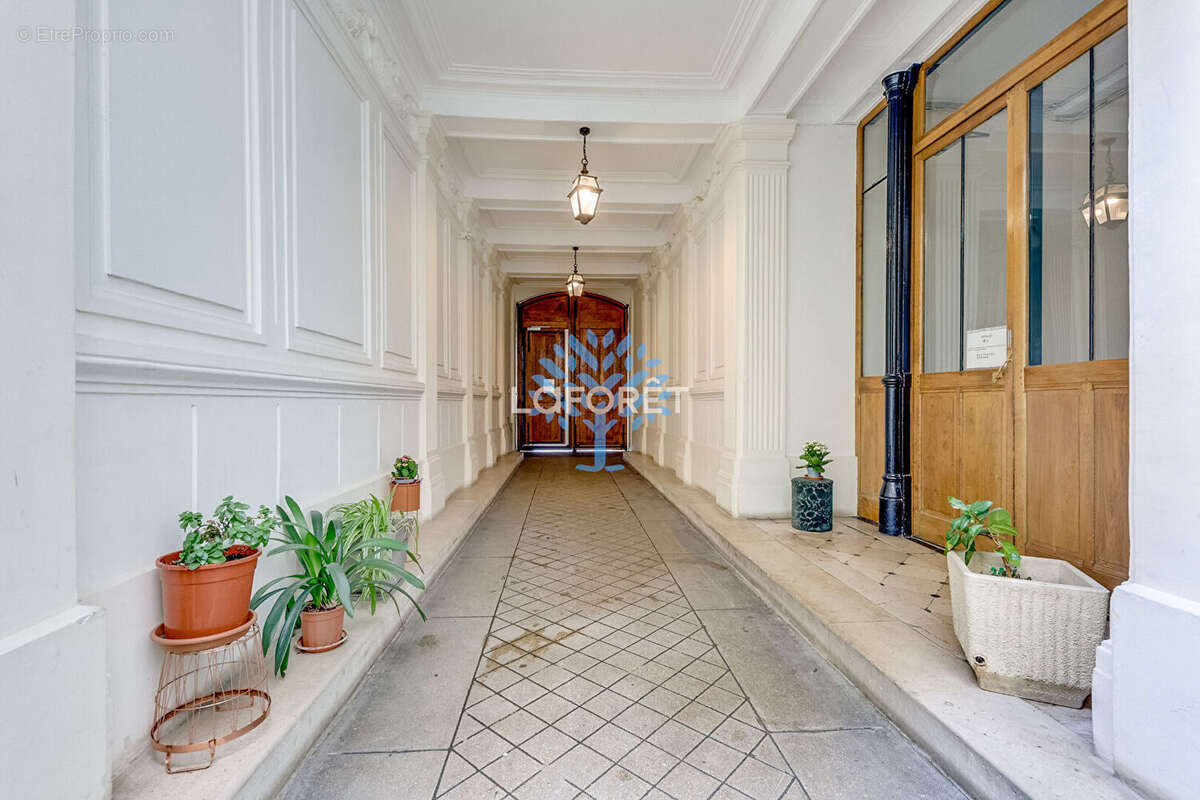 2 pièces - Haussmannien - Quartier Henri IV - photo 8