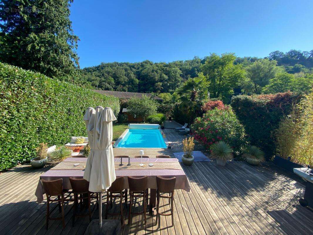 Maison à SATHONAY-VILLAGE