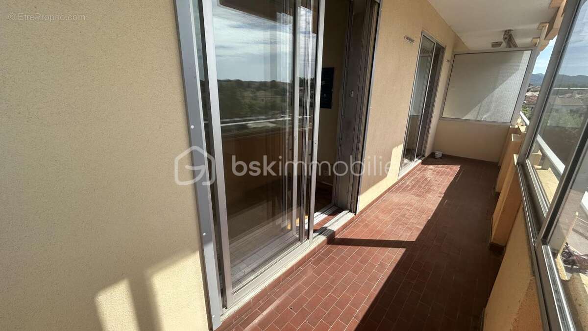 Appartement à SIX-FOURS-LES-PLAGES