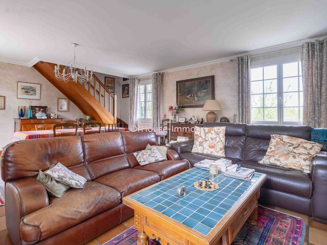 Maison à MONTIGNY-LES-CORMEILLES