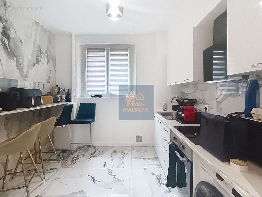 Appartement à LEVALLOIS-PERRET