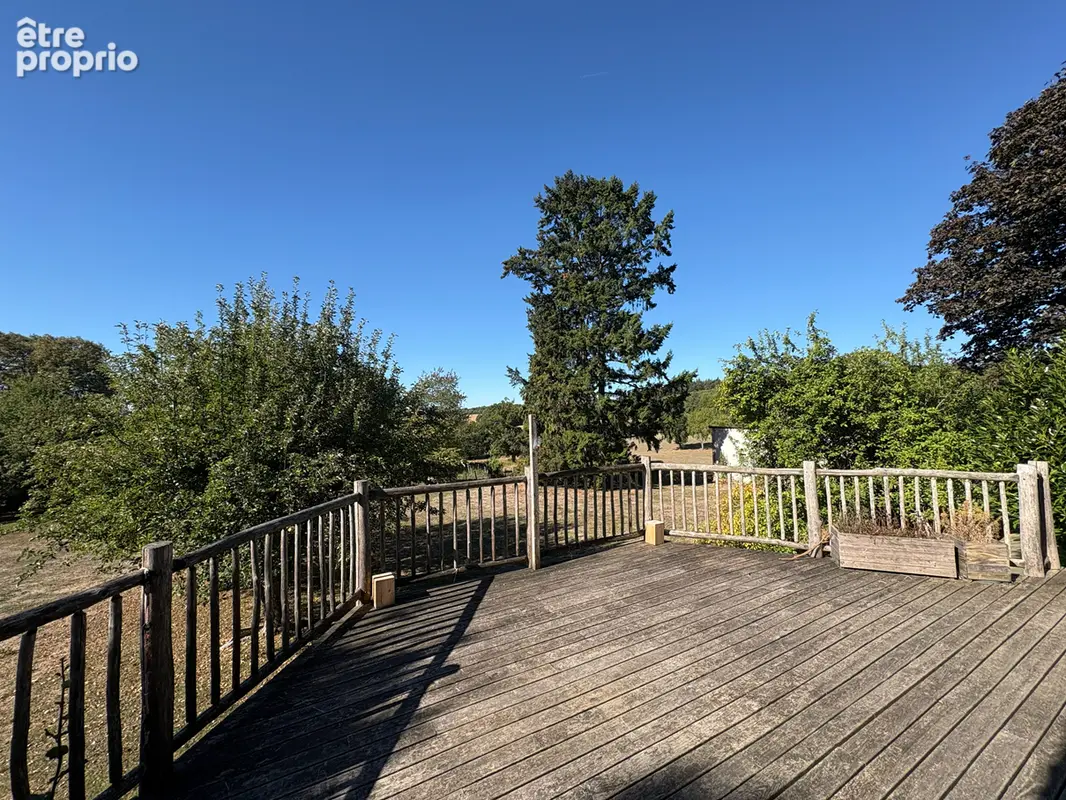 Belle propriété avec près de 3 hectares de terrain sur la commune de Champnetery - photo 3