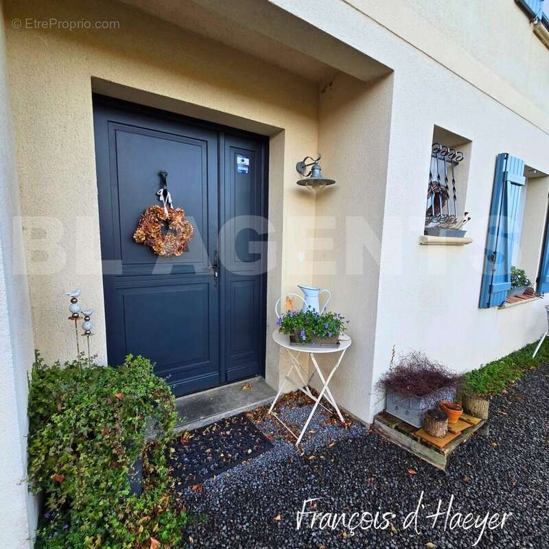 Copie de Sous OOFRE St Nico (600 x 600 px) (1500 x 1000 px) (1500 x 1125 px_20251224_080244_0000 - Maison à BELLENGREVILLE