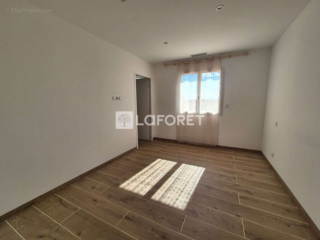 Villa moderne T4 à Claira  - 101 m2 - photo 5
