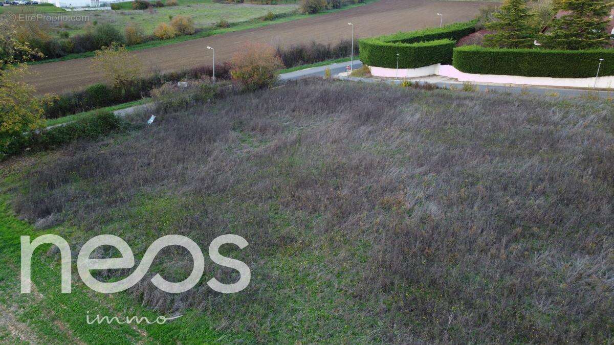 Terrain à FUSSY